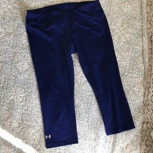 Under Armour workout pants size Medium.